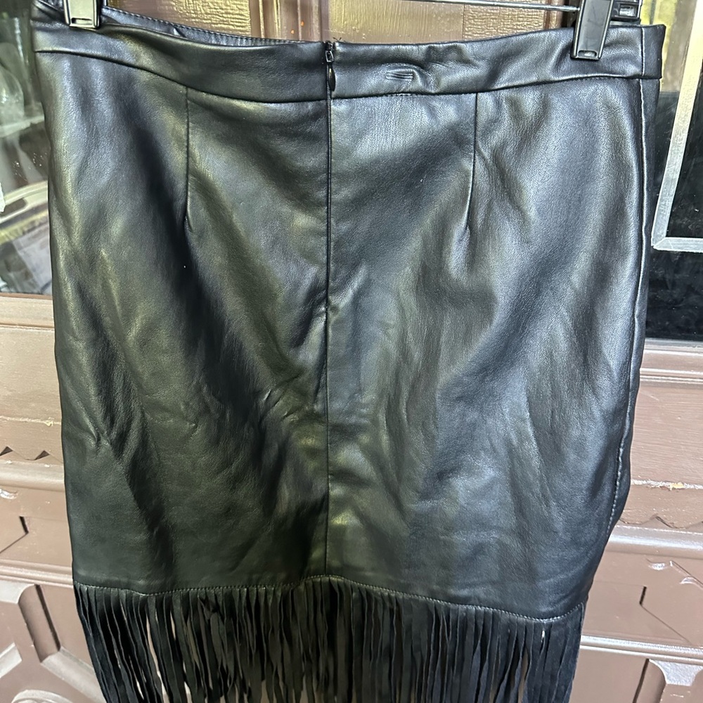 Bagatelle Vegan Leather Fringe
skirt in size S